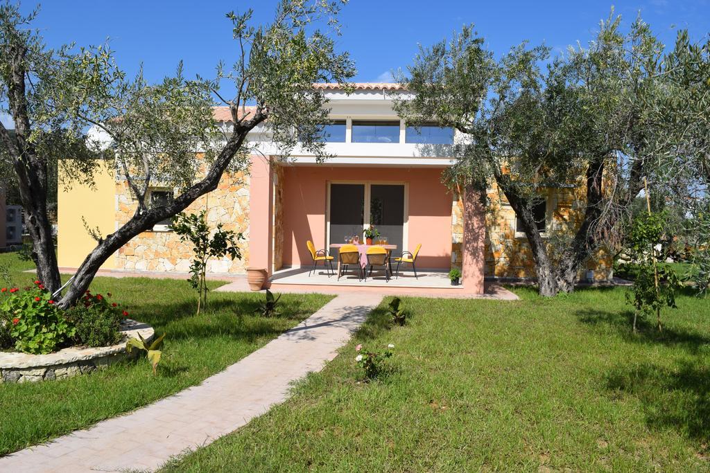 מוראיטיקה Three Stars Luxury Villas מראה חיצוני תמונה
