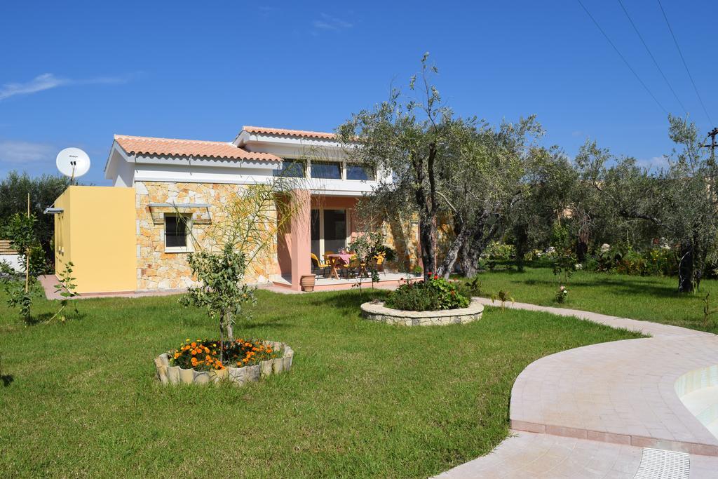 מוראיטיקה Three Stars Luxury Villas מראה חיצוני תמונה