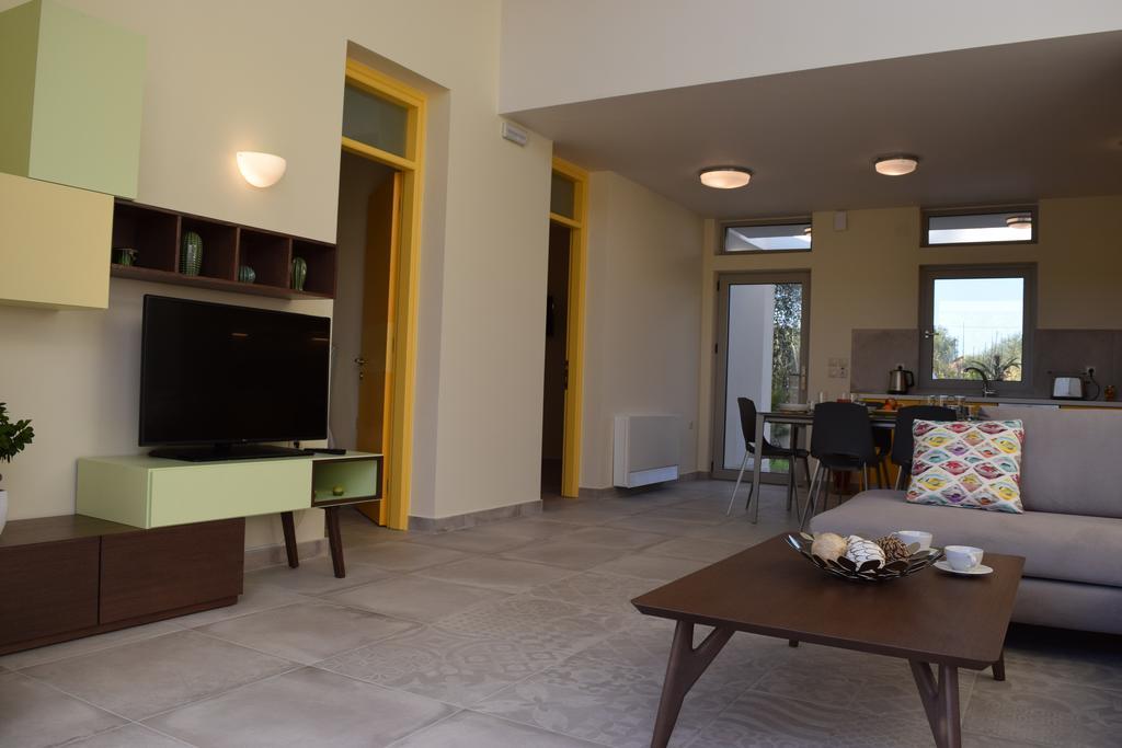 מוראיטיקה Three Stars Luxury Villas מראה חיצוני תמונה