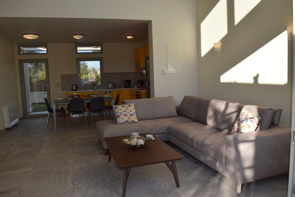 מוראיטיקה Three Stars Luxury Villas מראה חיצוני תמונה