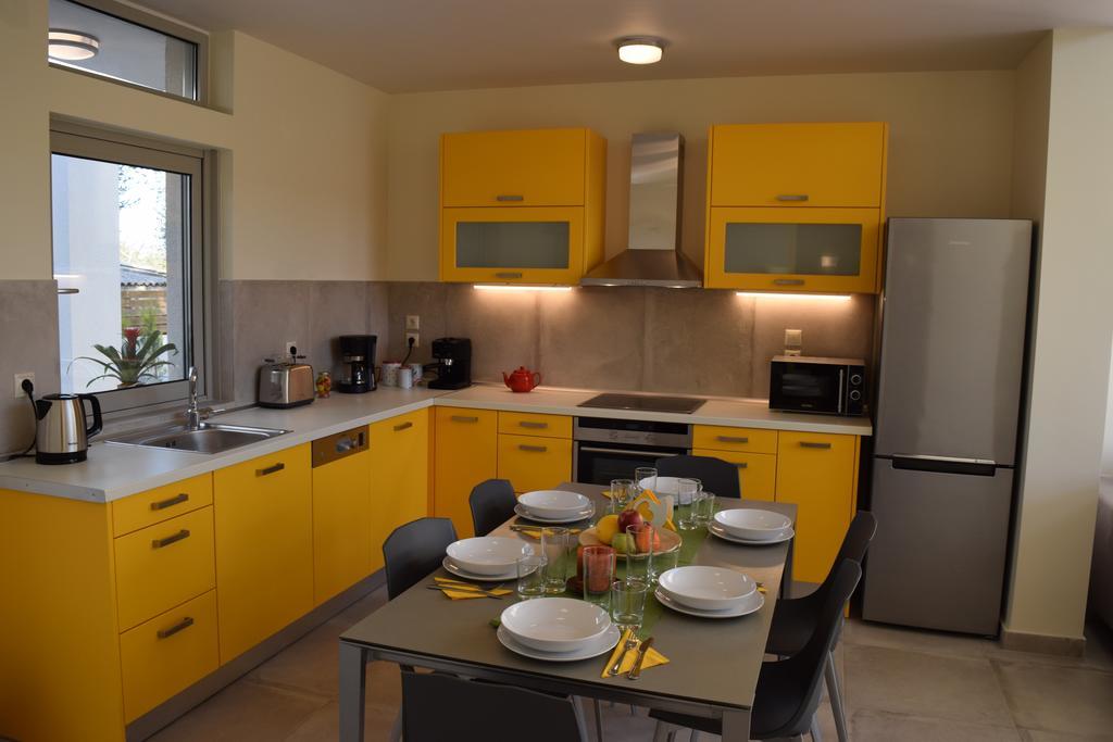 מוראיטיקה Three Stars Luxury Villas מראה חיצוני תמונה