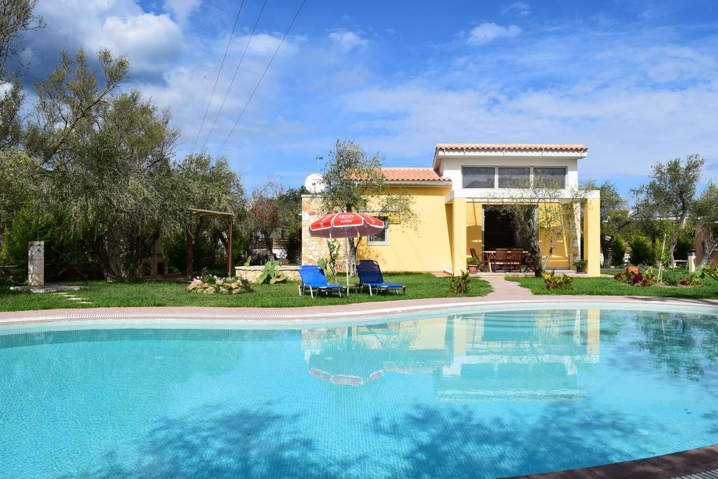 מוראיטיקה Three Stars Luxury Villas מראה חיצוני תמונה