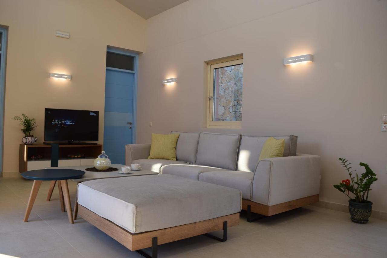 מוראיטיקה Three Stars Luxury Villas מראה חיצוני תמונה